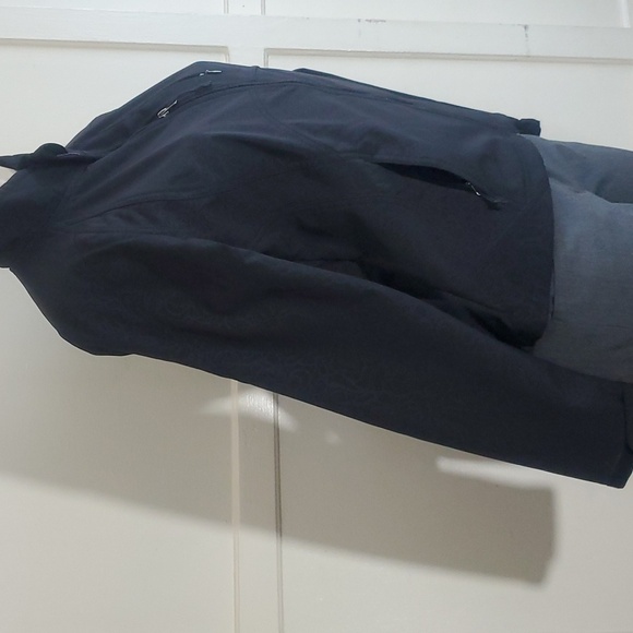 Double Diamond Black Floral Rose Zip Front Softshell Fleece Lined Jacket Size S - Picture 2 of 11